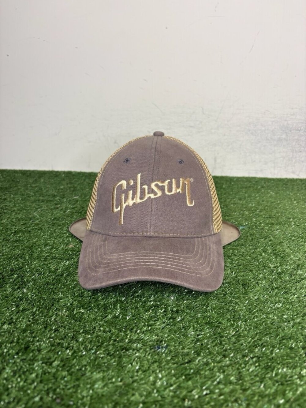 gibson guitar hat cap snap back gray gold trucker mesh embroidered casual mens